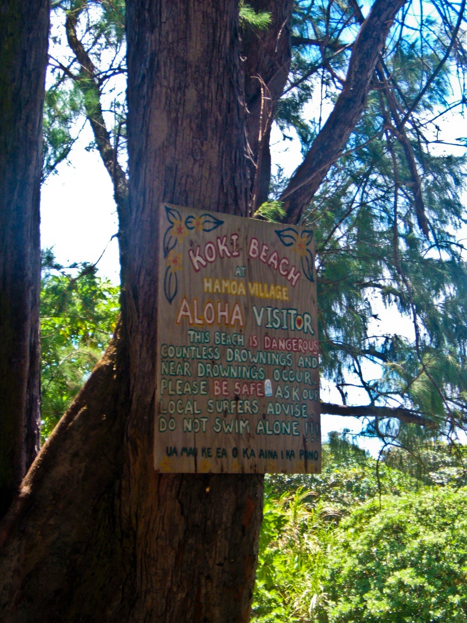 Handwritten sign for Kōkī Beach, Maui